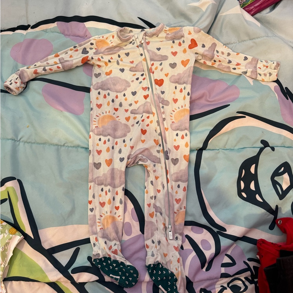 Posh Peanut 0-3m, EUC, double zipper